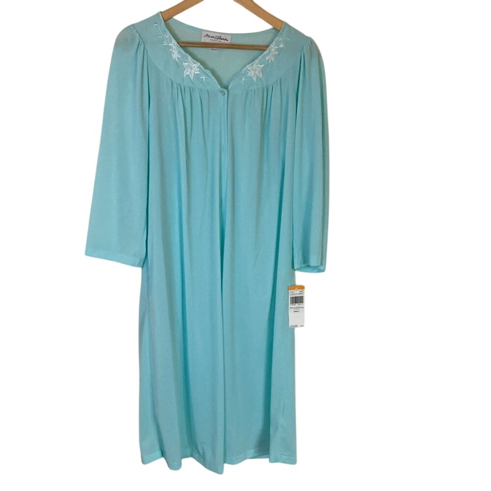Miss Elaine Womens Blue Embroidered Button Front Robe Size Small 3/4 Sleeve